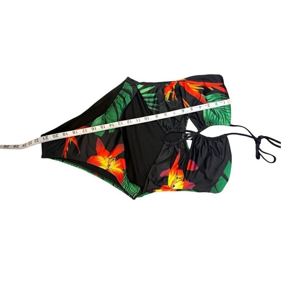 Brand New Fredericks of Hollywood Women’s M Jungle Print One Piece Bathing Suit - Picture 6 of 12